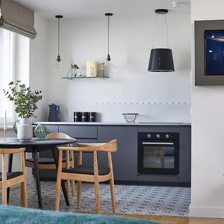 Metro Politechnika * 바르샤바