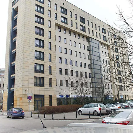 Metro Politechnika * ワルシャワ